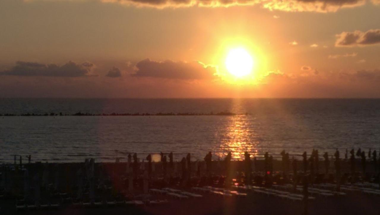 Mamaia Summerland MRS Bagian luar foto